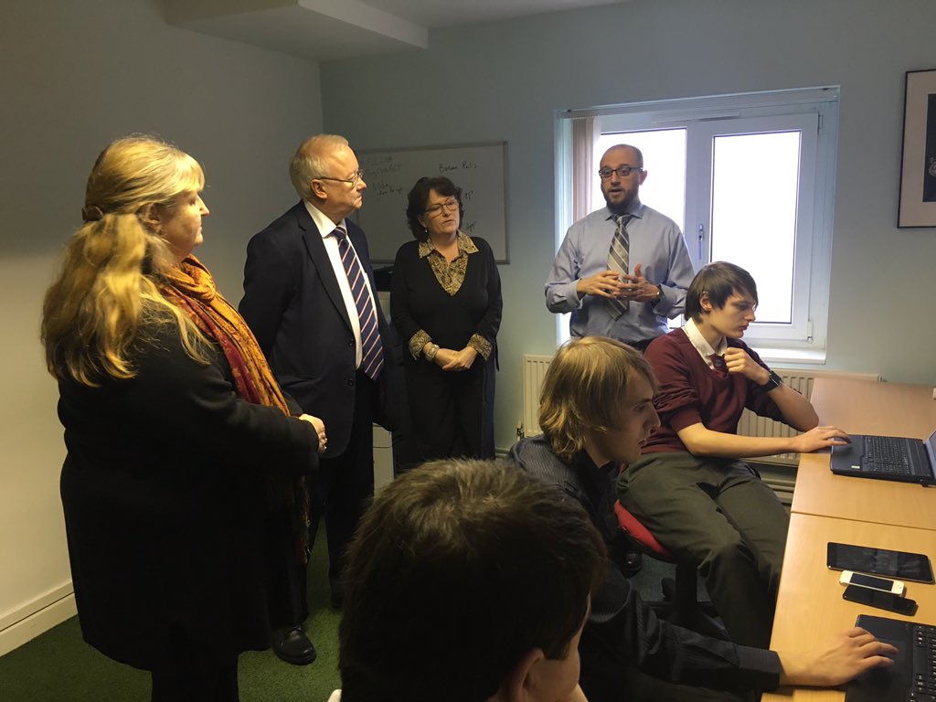 RhonddaLabour's tweet photo. Great visit by @JulieJamesAM to @BigClickRCT with @LeightonAndrews https://t.co/zzJDdkFILu