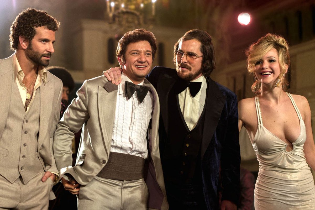 UnofficialJR_PR's tweet photo. #DirectorsOpinion #DavidORussell on @Renner4Real &amp; breaking type in #AmericanHustle https://t.co/7yq6VLKNoD https://t.co/sJcRJRn3yJ