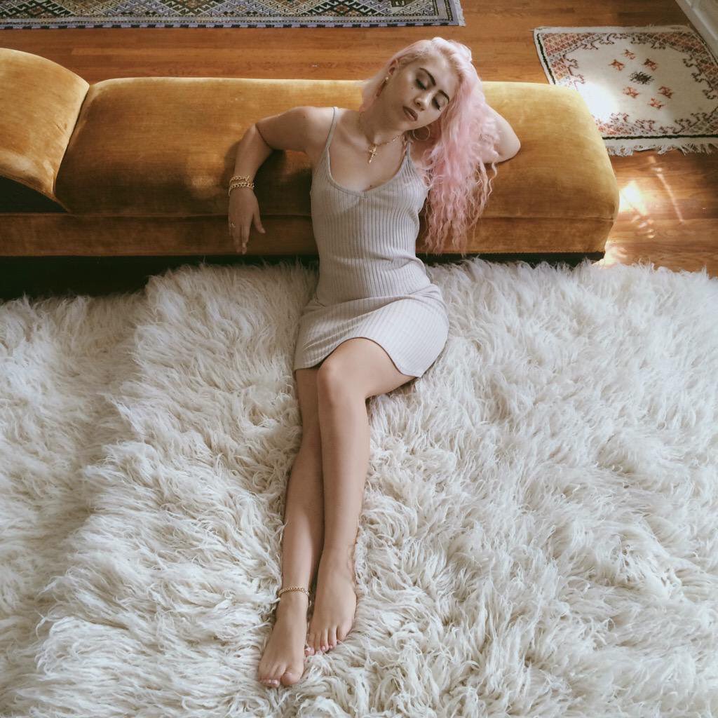 _oreomustdie's tweet photo. 💖 a colombian shorty like kali uchis >>> https://t.co/xQ6BjTGZuS