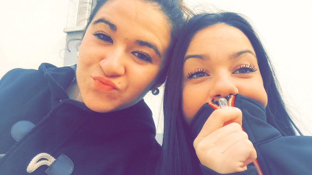 loliquintero1's tweet photo. Visita a mi xulaaa @lauragomezcard9 ☺️💘 https://t.co/127VTKAJmx