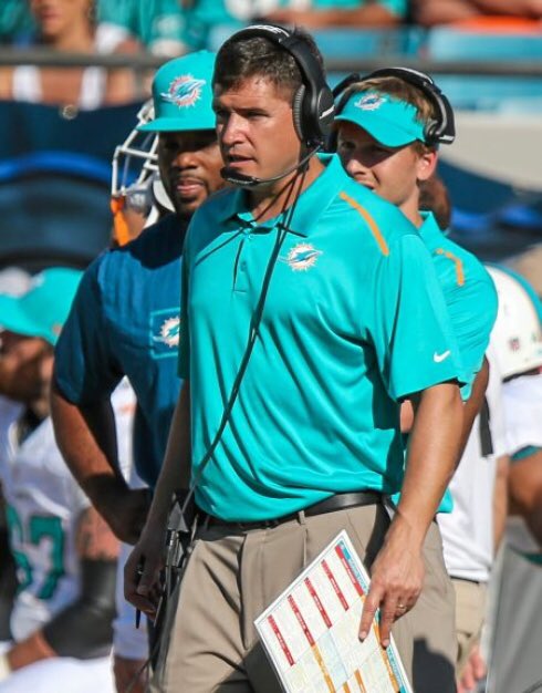 ElTigreTony69's tweet photo. @Mix983:#Dolphins botan a
OC,#BillLazor segun S.Illustrated MIA Ocupa lugar 27,en ofensiva #ZacTaylor lo sustituirá https://t.co/t4bfs7YXaL