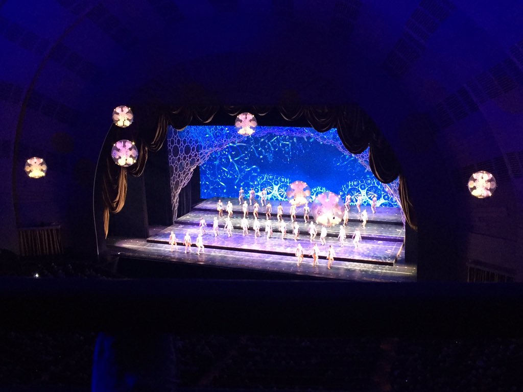 billydakid44's tweet photo. Got to see The Christmas Spectacular at #radiocitymusichall with my #MKT3309Eventmarketing class!! #sju https://t.co/DZ5qQpmWgj