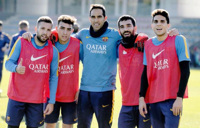 PicsFCB's tweet photo. Training Session. https://t.co/DJbR0U3cSW