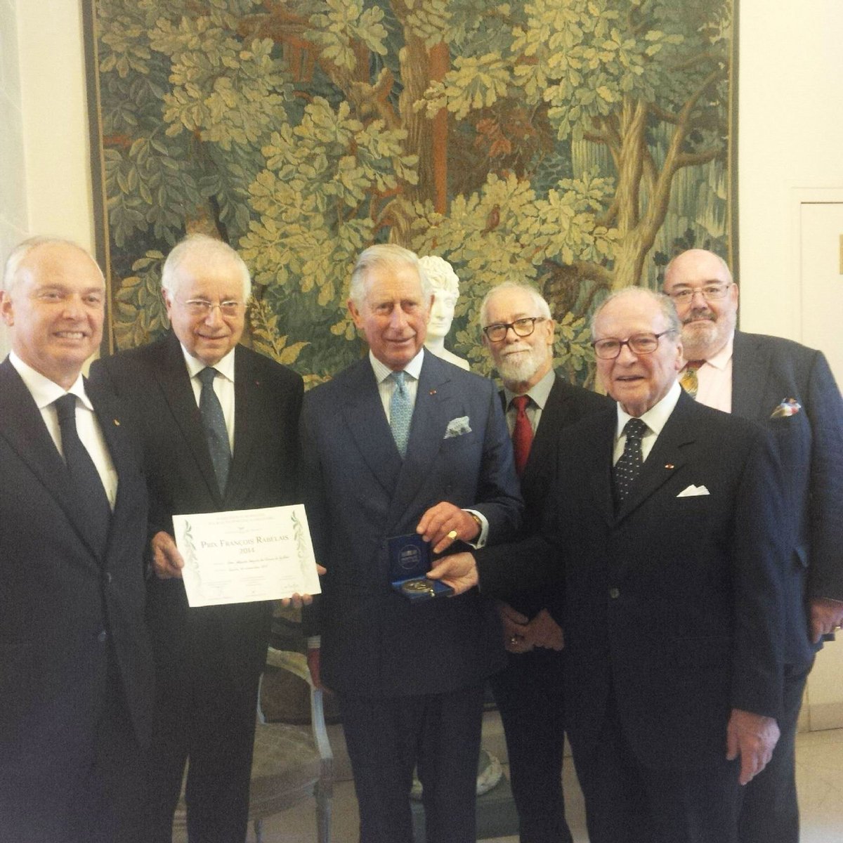 Embedded image permalink