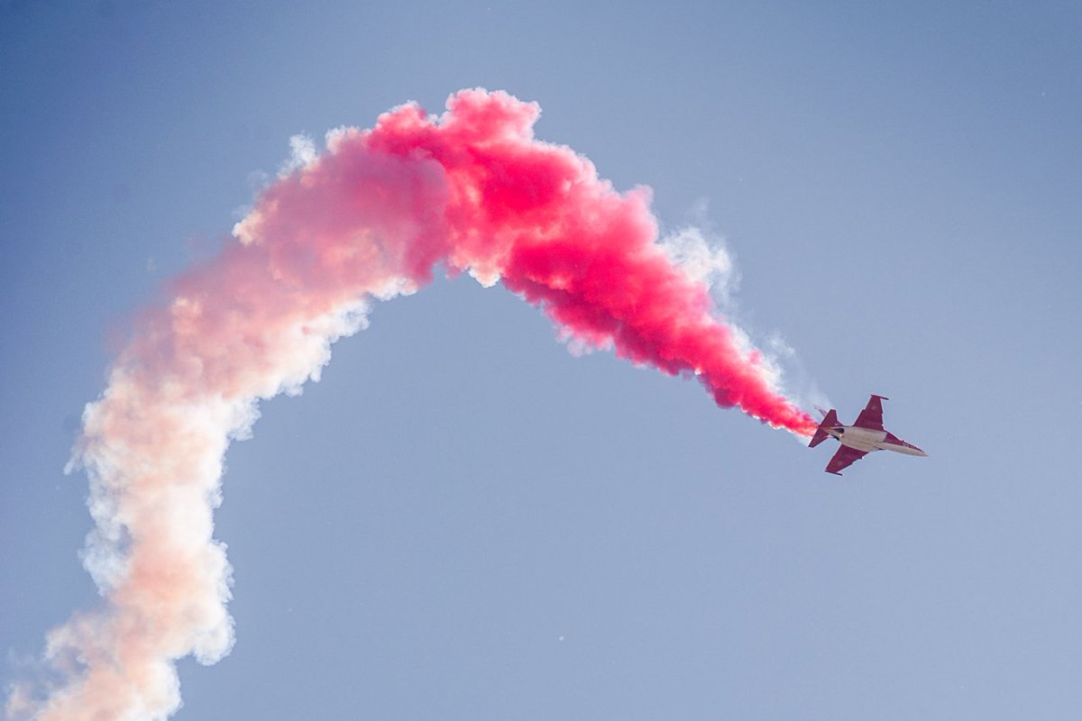 Rostec_Russia's tweet photo. Photo retrospective from #MAKS2015. The Yak-130  is a subsonic two-seat advanced jet trainer/light attack #aircraft. https://t.co/AvfirChICb