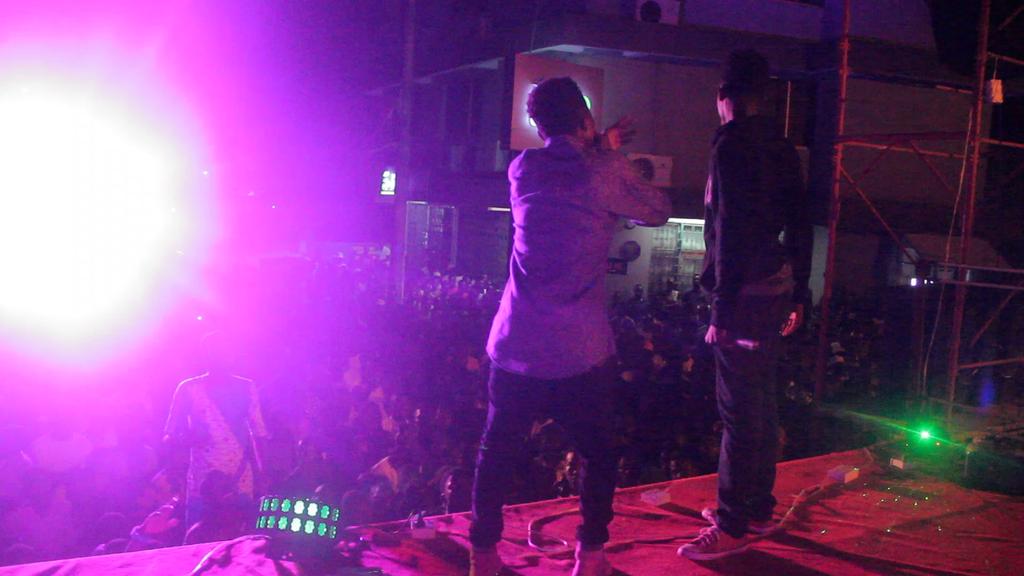 Raspomo1's tweet photo. "@DEREALTEAMTFK: @TFKBBL &amp; @RichyRymz on stage @ocmawards #GALA https://t.co/QGG2cnW6bC"