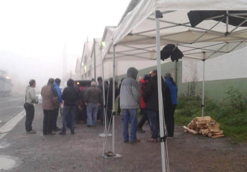 LAB_INDUSTRIA's tweet photo. Gracias a la lucha: limitar ETTs y subcontratas y 25 compañerxs fijxs. Acuerdo para dejar #huelga Zorionak #CEMASA https://t.co/pEKOCKCgH9