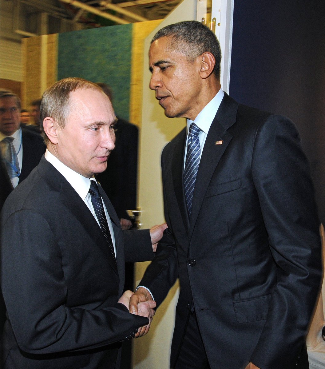 ChristopherJM's tweet photo. The #COP21 handshake. 📷: @AP https://t.co/zHQBoUqULw