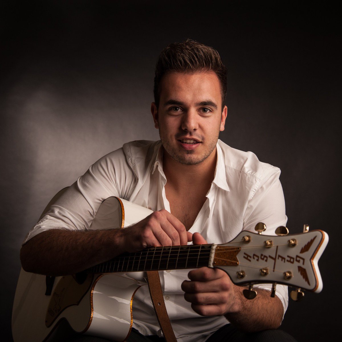 Another preview! #shoot #music #gretsch