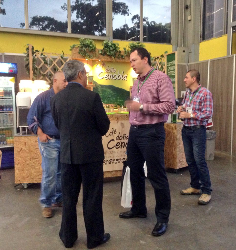 cafecenobia's tweet photo. Gracias una vez más por preferirnos y compartir un café especial durante #FISE2015 https://t.co/toAjY4PIBJ