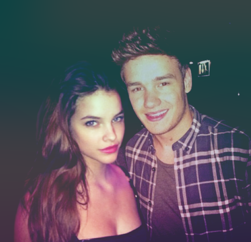 BarbzSumner's tweet photo. happy b-day!:) https://t.co/1eisDvgtDN