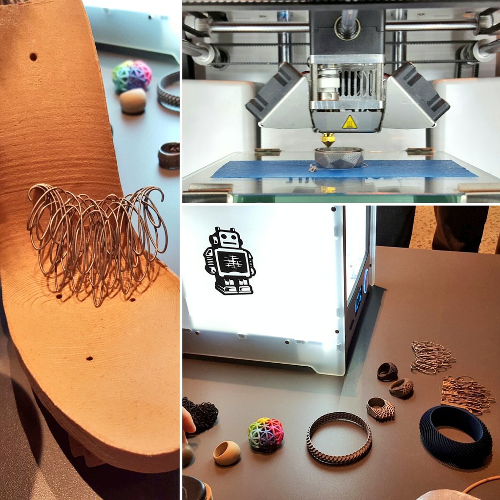 zilvermuseum's tweet photo. De 3D printer van Peggy Bannenberg draait! Voorbeelden van staal, nylon, hout, koper, etc. #zs2015 https://t.co/i0FMims25R