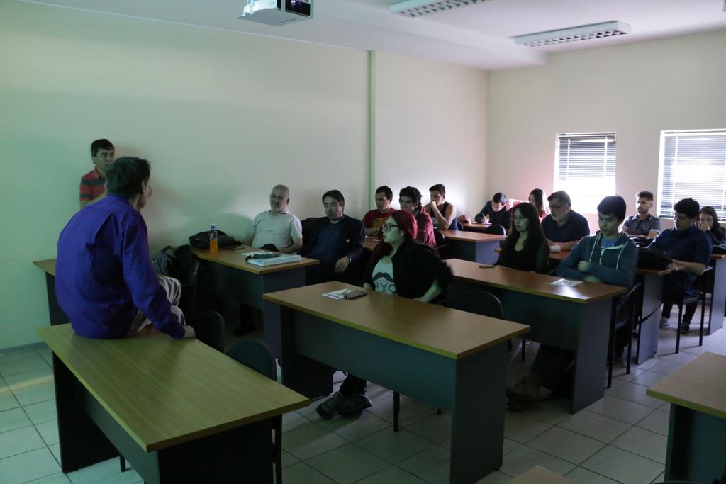 Diversanima's tweet photo. Comienza nuestra clínica audiovisual en @tupuedesconce @tomaswelss @Cristian_Mendez @UEenChile @inddhh https://t.co/VnnYwlfLyY