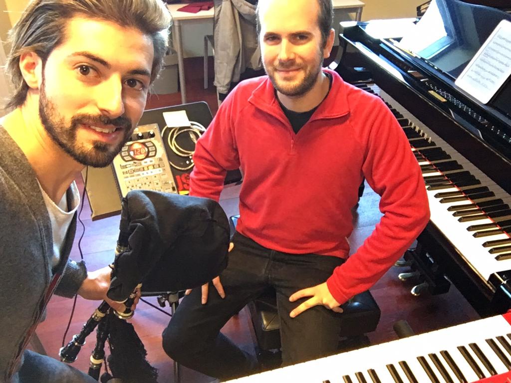 Ensayando #EGO con <a href="/KristianSi/">Cristian Silva</a>