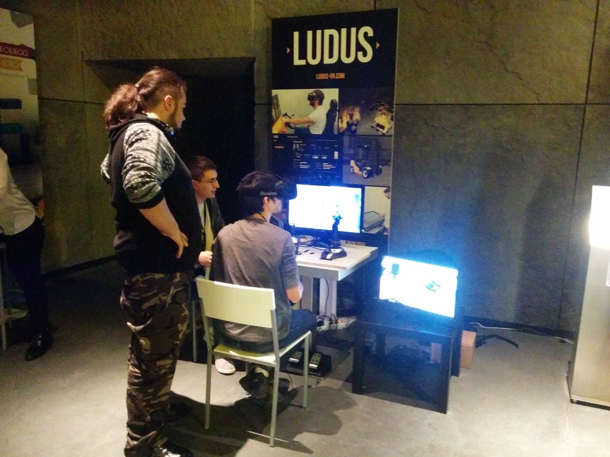PulsarConcept's tweet photo. Hoy estamos en las VIT Talks de @funandserious con nuestras simulaciones de Ludus https://t.co/qrP5eBQ5G4