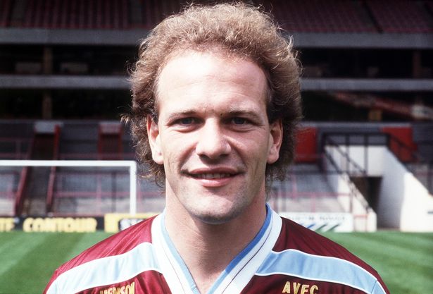 Happy 60th Birthday to Andy Gray...seen in this pic wearing the last relegation kit! 