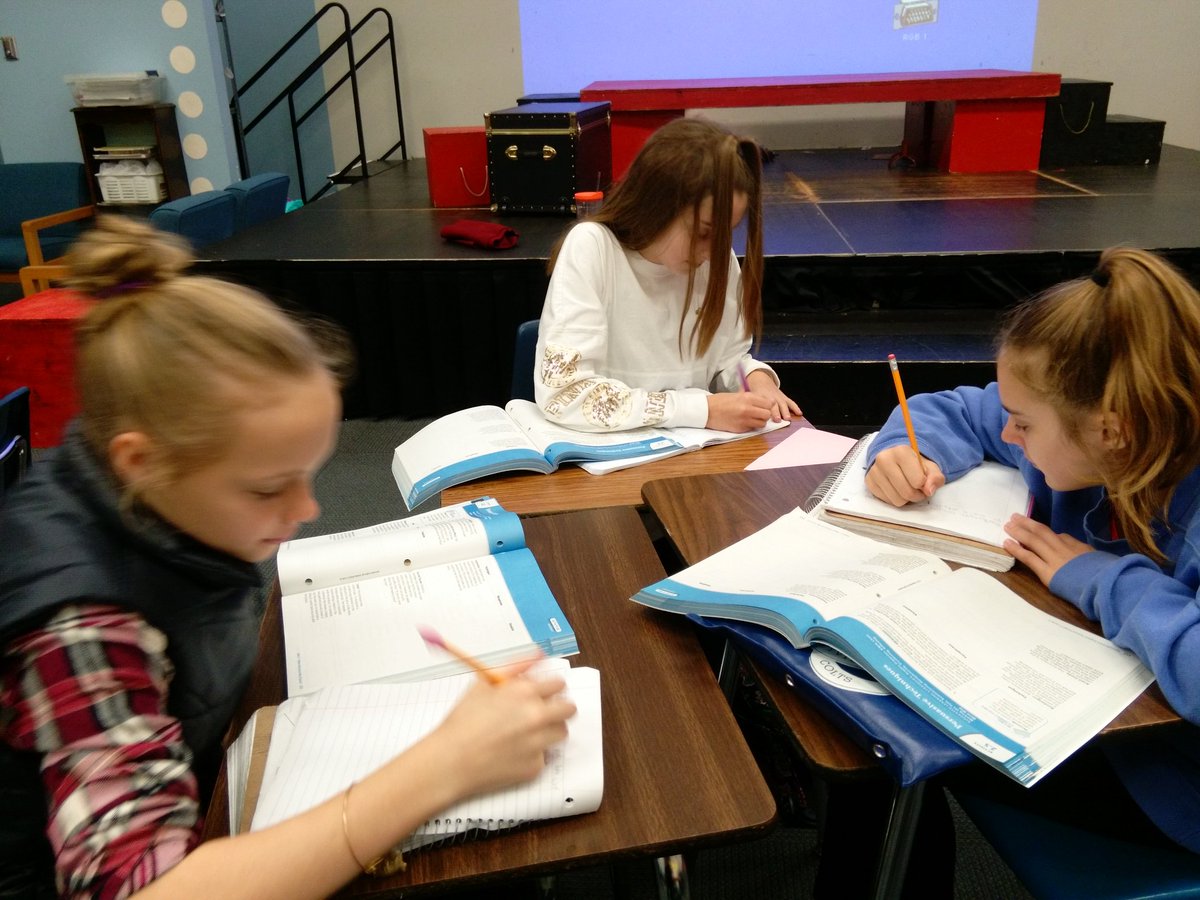 kris_lilley's tweet image. #coltchat enhancing SpringBoard with foldables #cmscolts #edu