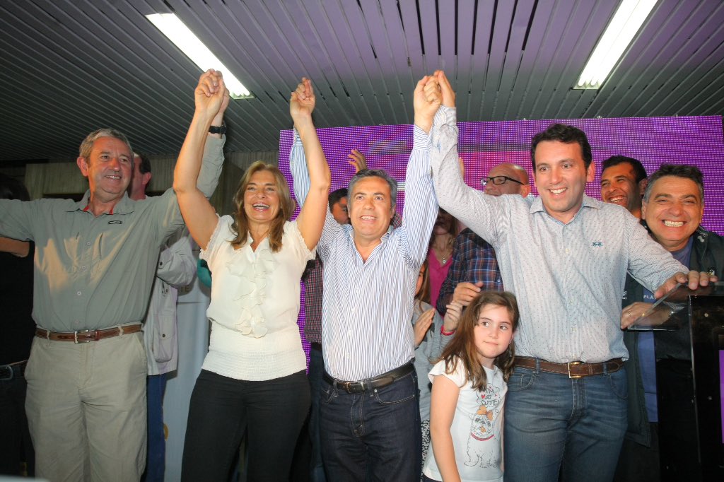 UCRNaon's tweet photo. Con el 72% de los votos, el radical @TadeoGZ se impone en #GodoyCruz, Mendoza. Seguimos sumando #BuensRazones https://t.co/DC7V4Z4l8f