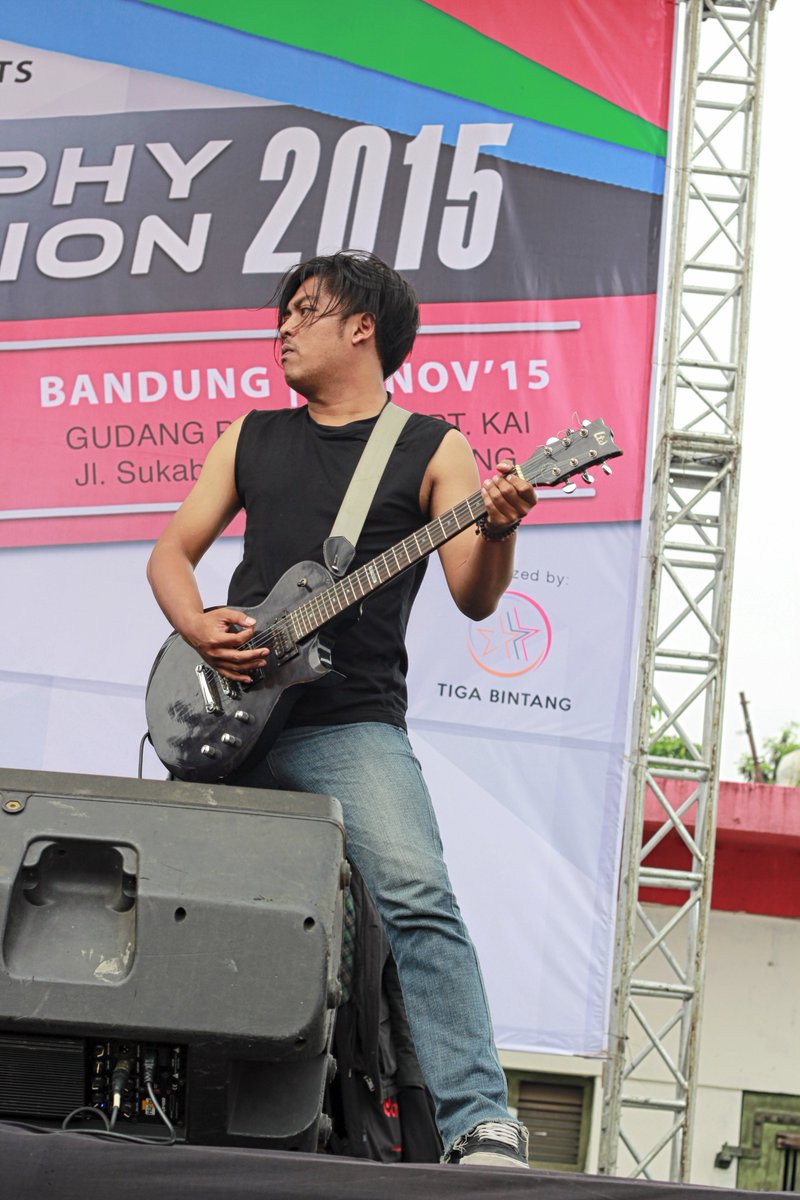 Live at LA LIGHTS 'PHOTOGRAPHY COMPETITION 2015' | @GUDANG PERSEDIAAN PT KAI | Jl. Sukabumi No.20 Bandung | 29.11.15