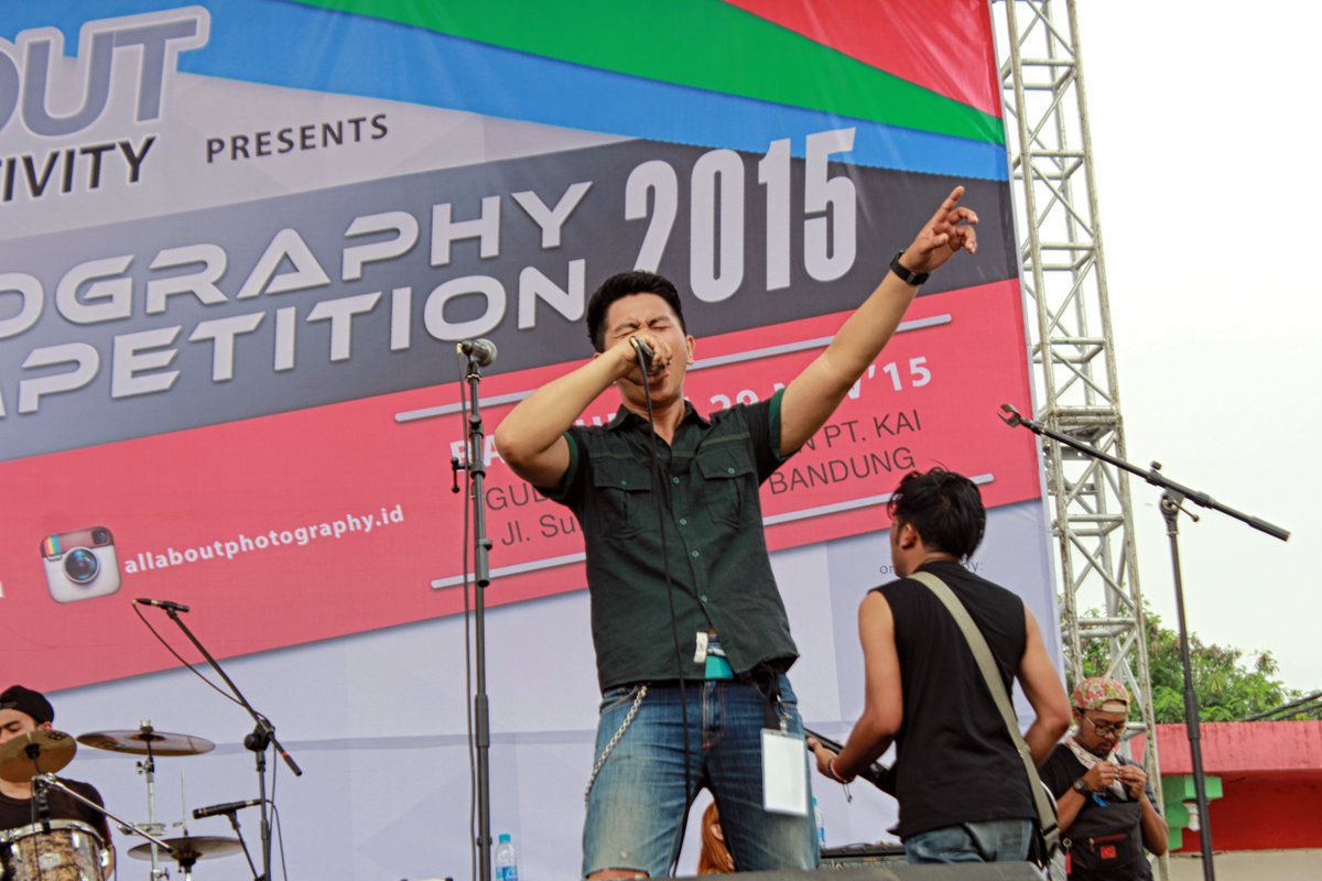 Live at LA LIGHTS 'PHOTOGRAPHY COMPETITION 2015' | @GUDANG PERSEDIAAN PT KAI | Jl. Sukabumi No.20 Bandung | 29.11.15