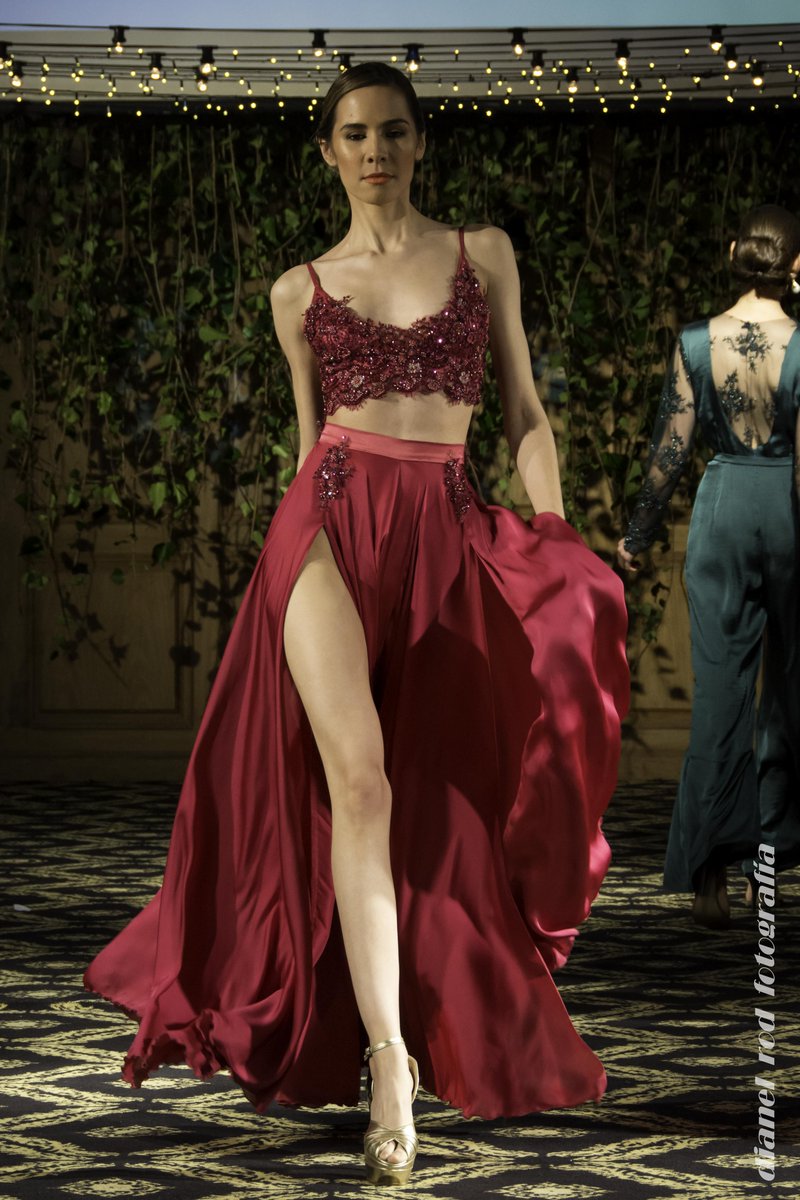 dianel_rod's tweet photo. @elynafernandez para @mariagorof en @Baeoficial. https://t.co/jNhuPugxRg