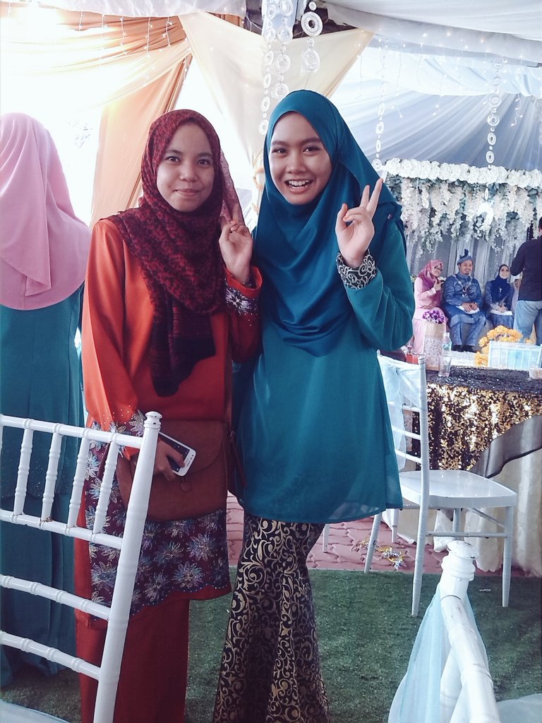 ainanasirr's tweet photo. #Throwback15 bila ada org kompang sebelah telinga lol https://t.co/AqUtrfzOLq