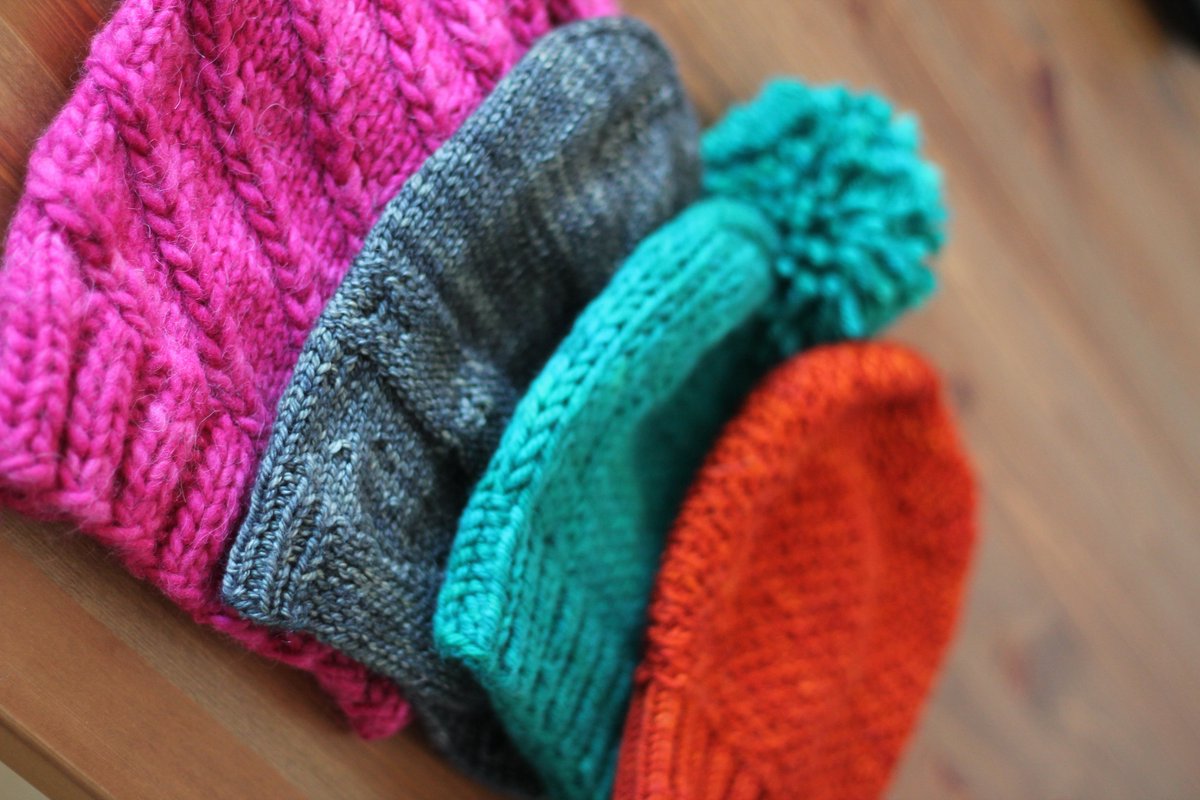 Bien contente de donner pour #25000tuques  , knit something too Canada! Merci @danyturcotte pour le shout out!