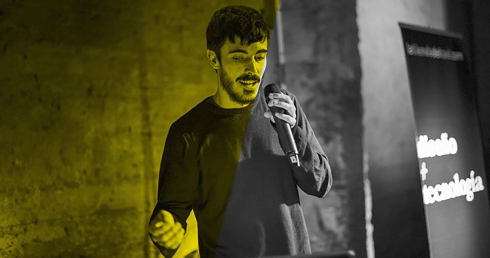 Dani Armengol galardonado con un Premio Gràffica 2015 por ser uno de esos tipos a los que... buff.ly/1jtqN5j