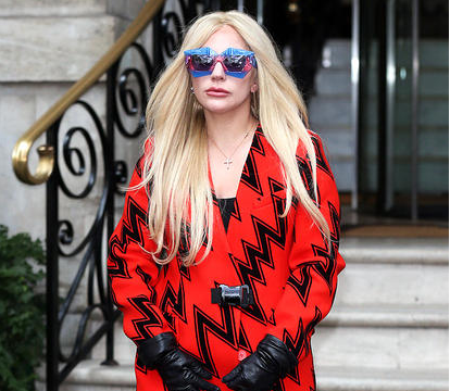 minerapp's tweet photo. See the coats your favorite celebs are wearing this Winter: https://t.co/yZFUPcXAAA https://t.co/OxiEsZmbze