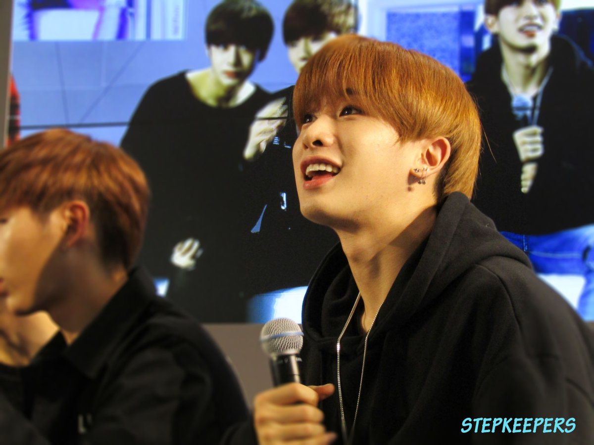 karmanmirl's tweet photo. 151130 MONSTA X @ Hollywood Plaza
#MONSTA_X #몬스타엑스  #wonho #원호 https://t.co/zrixp4WJzB