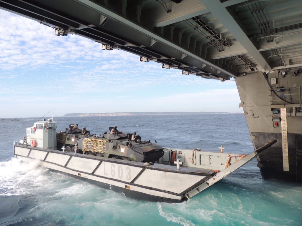 CVEo6Z3WcAAf1l_.jpg:large