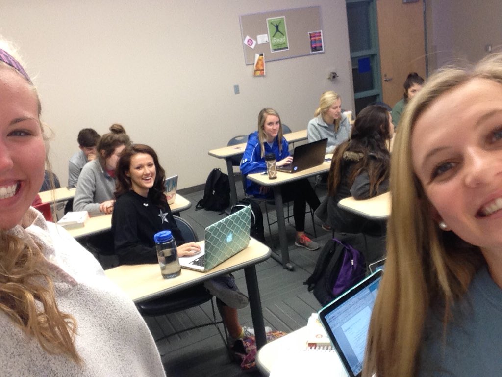 the_professor_G's tweet photo. Fav class! #smart #pretty #cute #love #school #english #annotatedbib https://t.co/ifygmPVknW