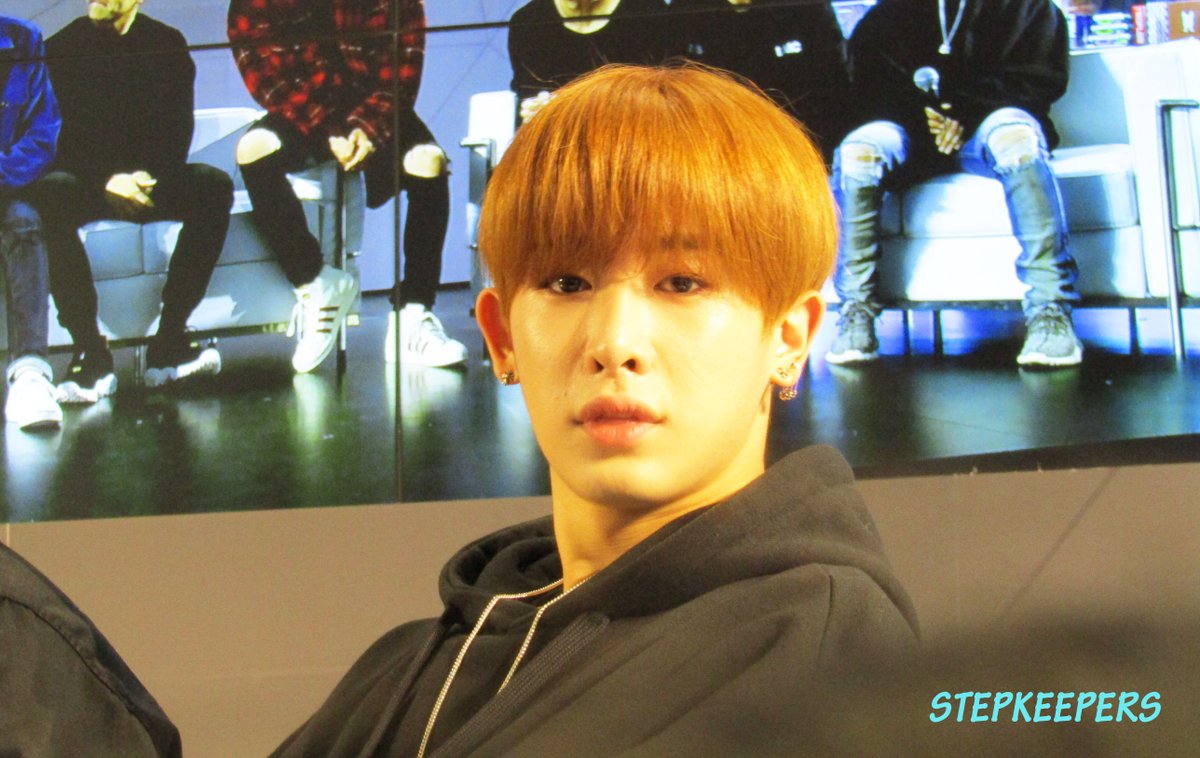 karmanmirl's tweet photo. 151130 MONSTA X @ Hollywood Plaza
#MONSTA_X #몬스타엑스 #원호 #주헌 #민혁 https://t.co/nd5jSad7OV
