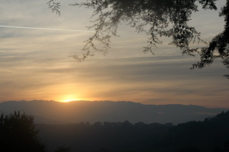 DriveInMarche's tweet photo. la bellezza delle #marche #loretello da vedere con i Vostri #mezzidepoca @MarcheTourism @Cavallivapore @OldBikes https://t.co/RU1nLDKqjS
