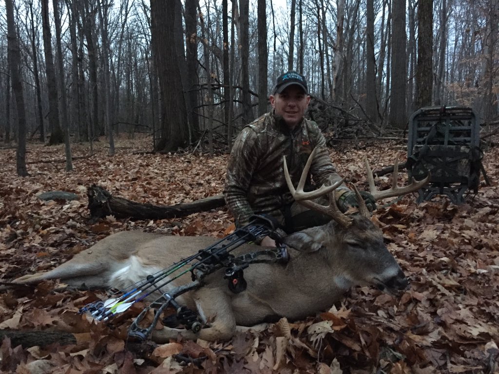 cmtrav's tweet photo. Last night in Ohio Big Thanks to @G5Outdoors @UAHUNT @SummitTreestand @WildAthlete @CollegiateCamo https://t.co/kG32EbJxmQ