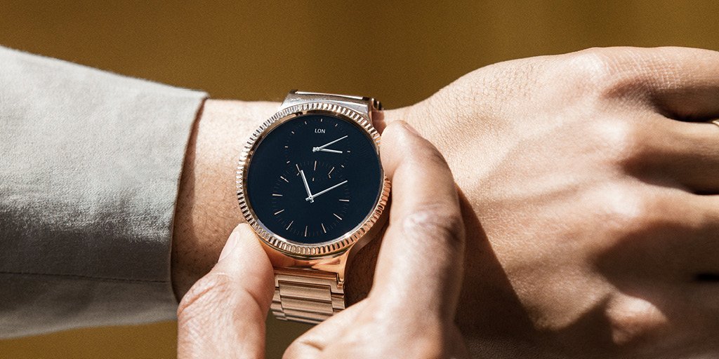 HuaweiDeviceUSA's tweet photo. The best tech, at the best price. #CyberMonday #HuaweiWatch #SmartRedefined https://t.co/O21wAln6nR https://t.co/z6Bctdeh6d