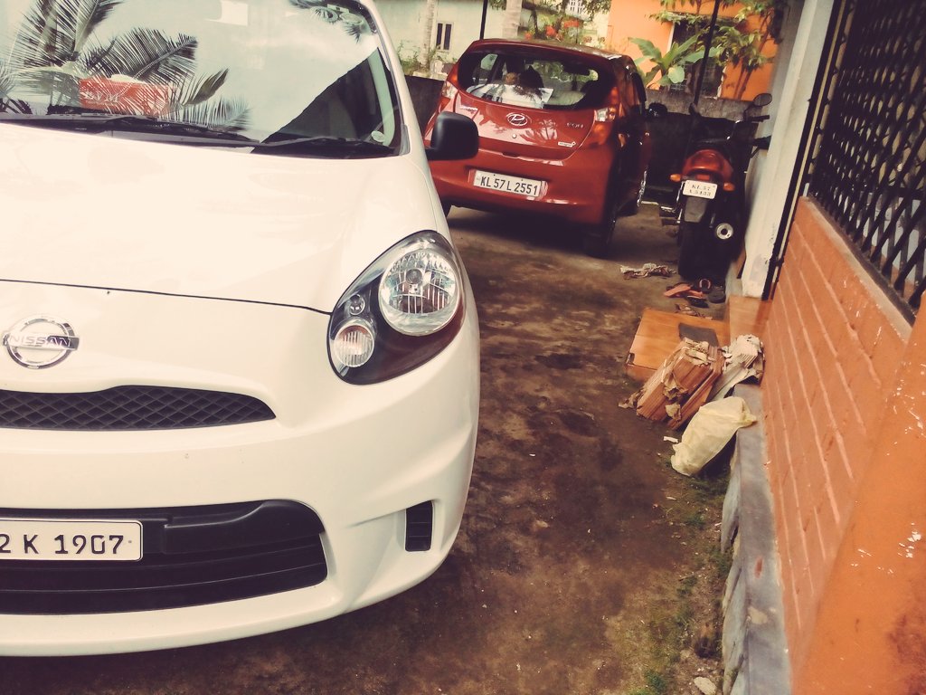 chopperkid111's tweet photo. So long since home hope my parents don't mind me messing with their car 😋 @Nissan #micra #active https://t.co/K5uKZeLgg8