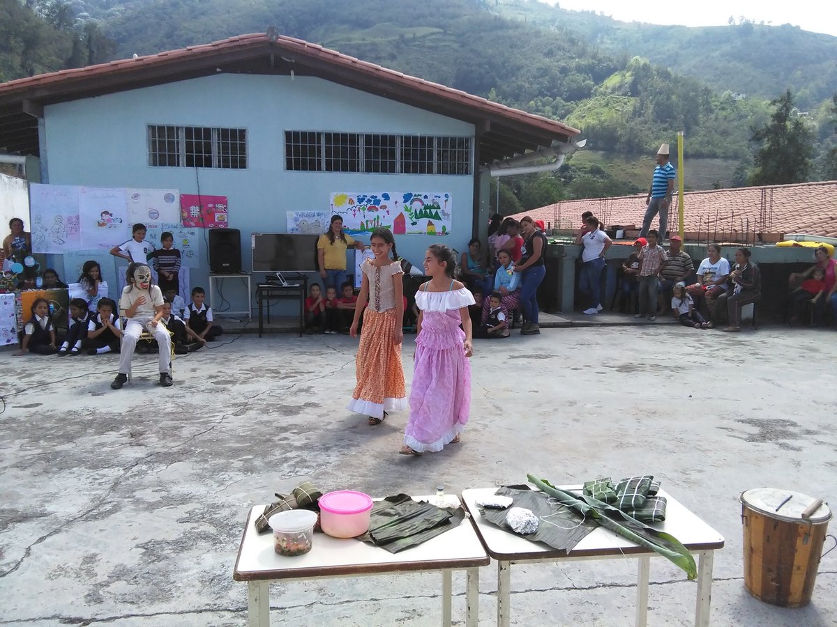 ESCUELAVENEGARA's tweet photo. @vimi3v @carloschaconlg @NER599 @SalaSjauregui @cra_rpajauregui  CIERRE SE PROYECTOS https://t.co/yiqNkJYR5p