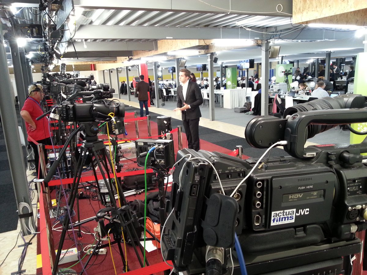 Positions Stand-Up à la <a href="/COP21/">COP21 - Paris 2015</a> #actua #transmission #COP21