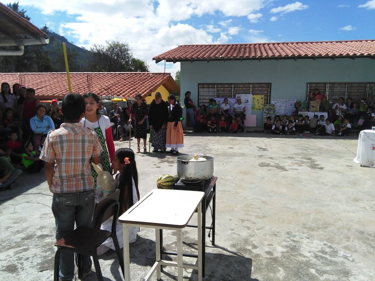 ESCUELAVENEGARA's tweet photo. @vimi3v @carloschaconlg @NER599 @cra_rpajauregui @SalaSjauregui CIERRE DE PROYECTOS https://t.co/luYKBqx2bY