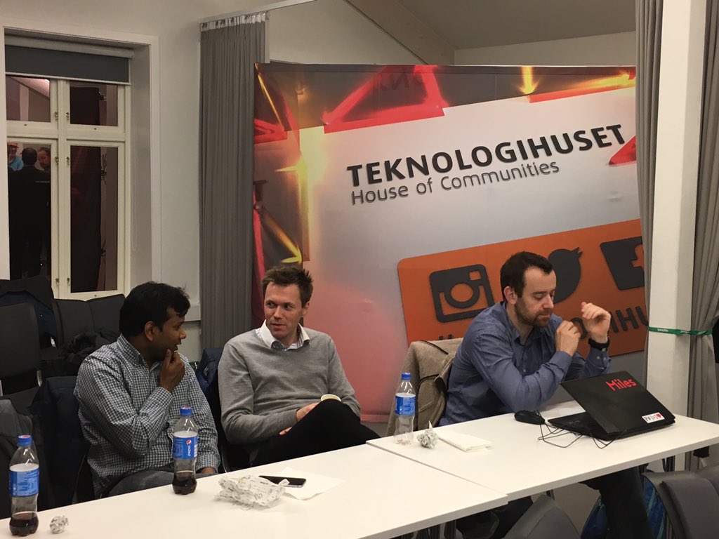 Embriq's tweet photo. Stinn brakke og høy stemning på #Embrainz #Embriq https://t.co/fjbPh1uhXT