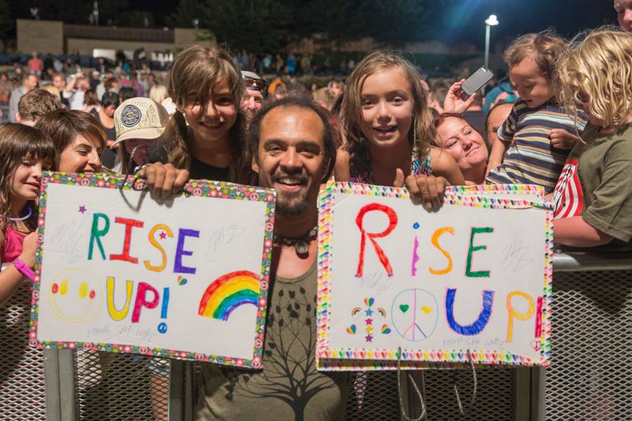michaelfranti's tweet photo. What will you #riseup for today? #riseupforlove #riseupforpeace #onceaday #onceadayremix #lovelife #WorldPeace https://t.co/CDc3YoI42B