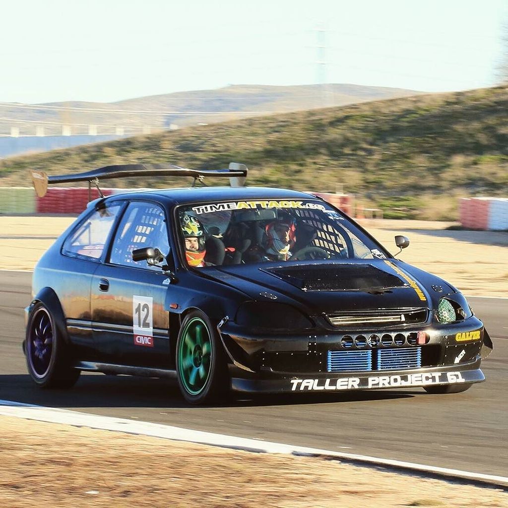 m_mediouni's tweet photo. Festival FESTOFSPEED, circuito de velocidad de Albacete 😉
#festofspeed #albacete #honda #civic #ekturbo #drift #ek… https://t.co/aXaNpiroZ5