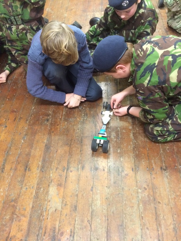 1032DF's tweet image. Testing our #engineering skills tonight with rubber band powered @LEGO_Group vehicles #ChallengeYourself #whatwedo