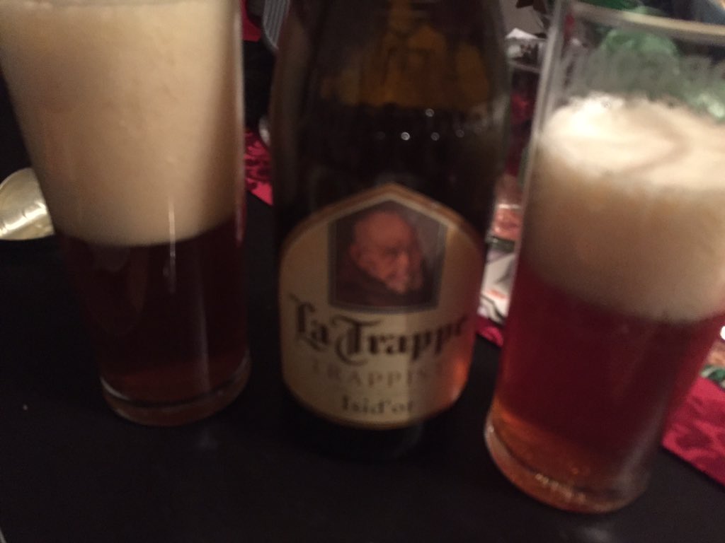 karykmposmoreno's tweet photo. Aunque sea lunes y mañana madrugue no me puedo resistir a tomar unas de mis favoritas #la trapee #irishparrotbeer https://t.co/SfbENhFEWg