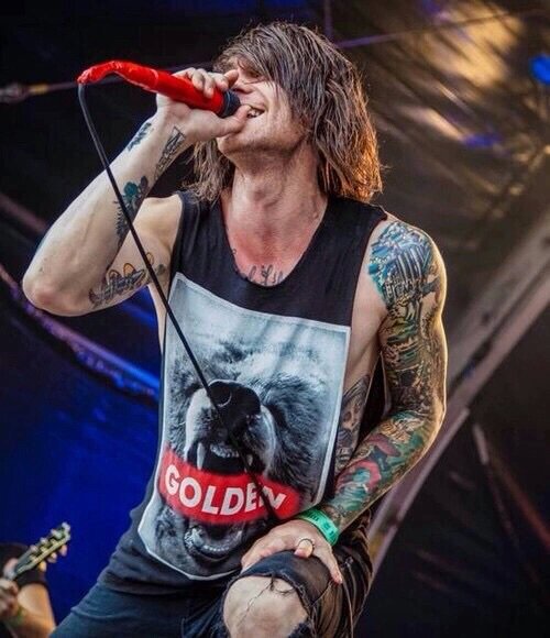 HAPPY BIRTHDAY BEAU BOKAN     Have a nice day :D 