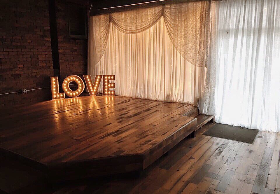 HortonEvents's tweet photo. There was no shortage of it at this wedding! #Love #NashvilleWedding https://t.co/jOjjAuH4PR