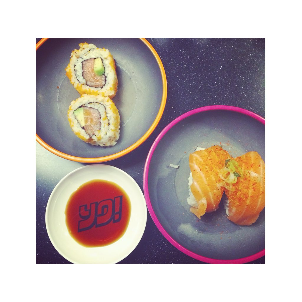 bthestylish's tweet photo. This was so overdue @YOSushi #bluemondays #blogger #yum https://t.co/k3vANg29rz
