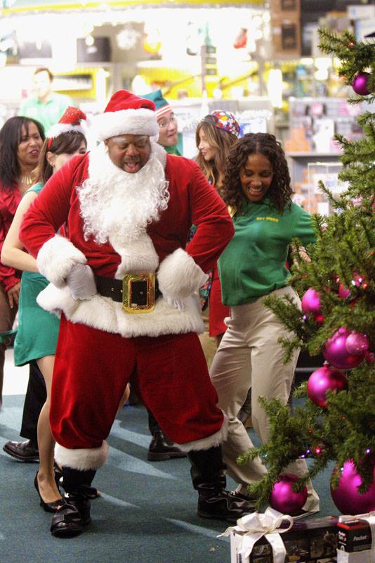 chuck_reactions's tweet photo. It's the 1st of December tomorrow!!! I hope that you all have your advent calenders at the ready :D 
#Chuck https://t.co/1Iz2WMibXm