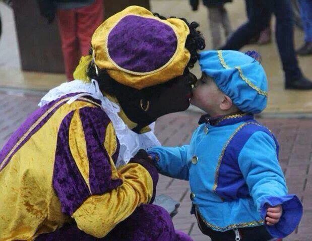 #RTLLN
Mind boggling?Talk about mind boggling gun laws in US. BlackFriday is Huge in US where does that come from?